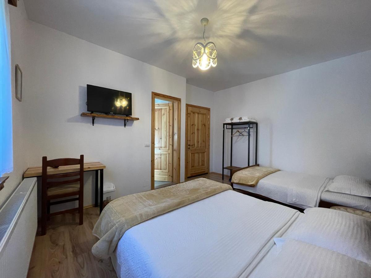 Hotel Bujtina Liana Voskopojë Exteriér fotografie