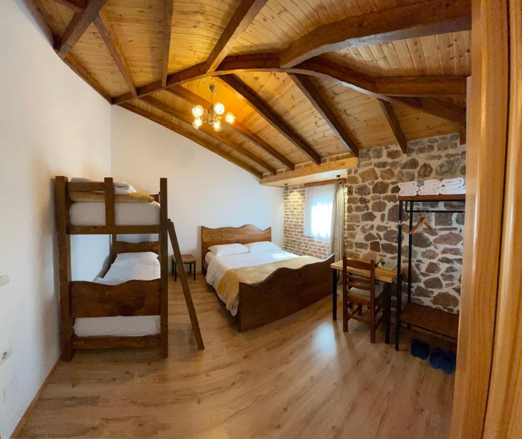 Hotel Bujtina Liana Voskopojë Exteriér fotografie