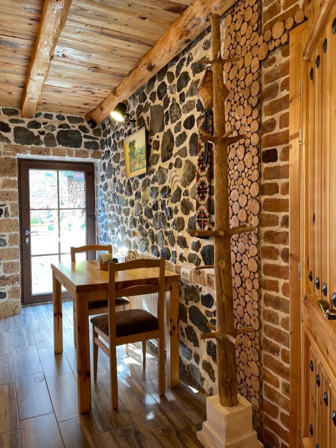 Hotel Bujtina Liana Voskopojë Exteriér fotografie