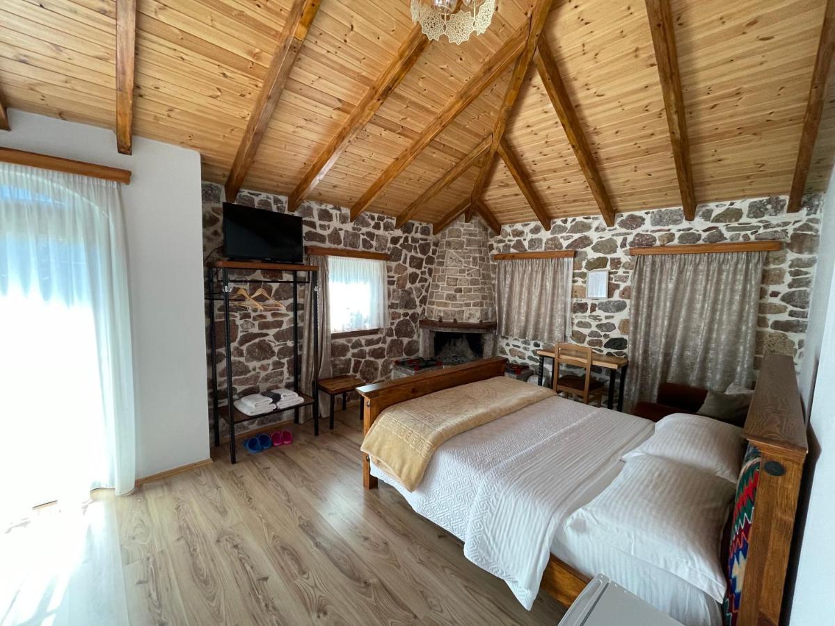 Hotel Bujtina Liana Voskopojë Exteriér fotografie