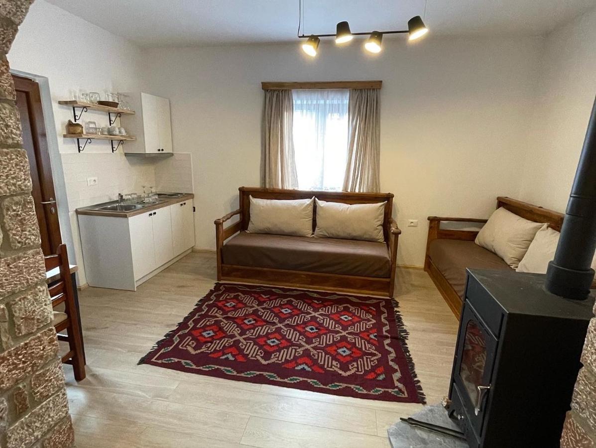 Hotel Bujtina Liana Voskopojë Exteriér fotografie