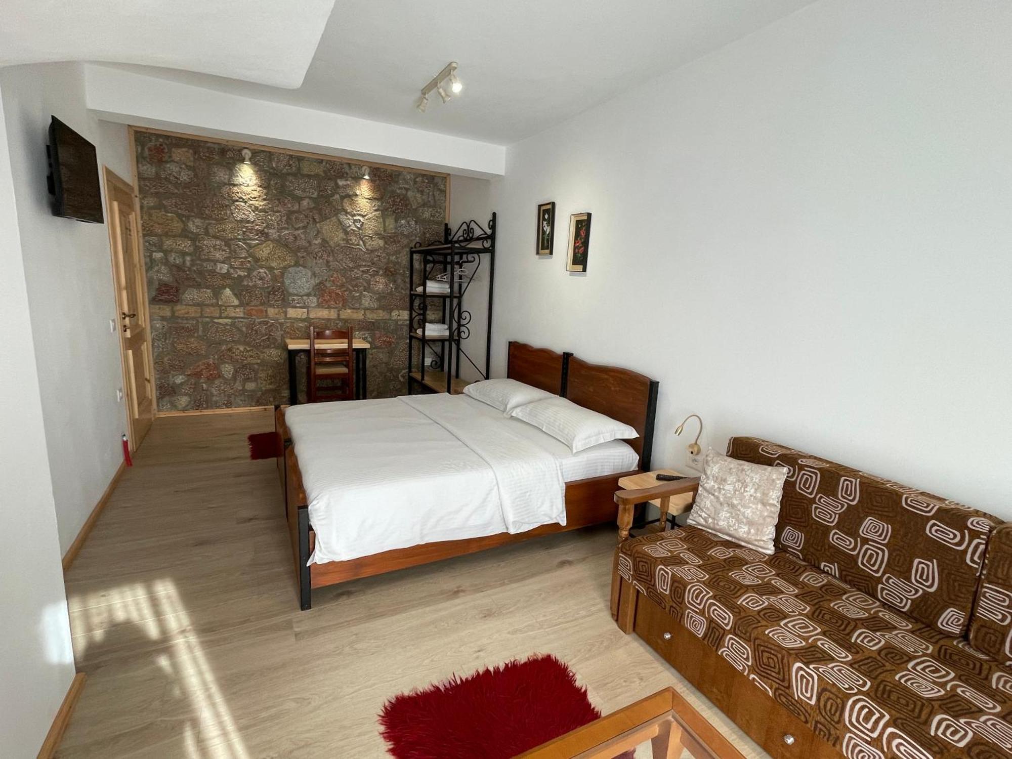 Hotel Bujtina Liana Voskopojë Exteriér fotografie