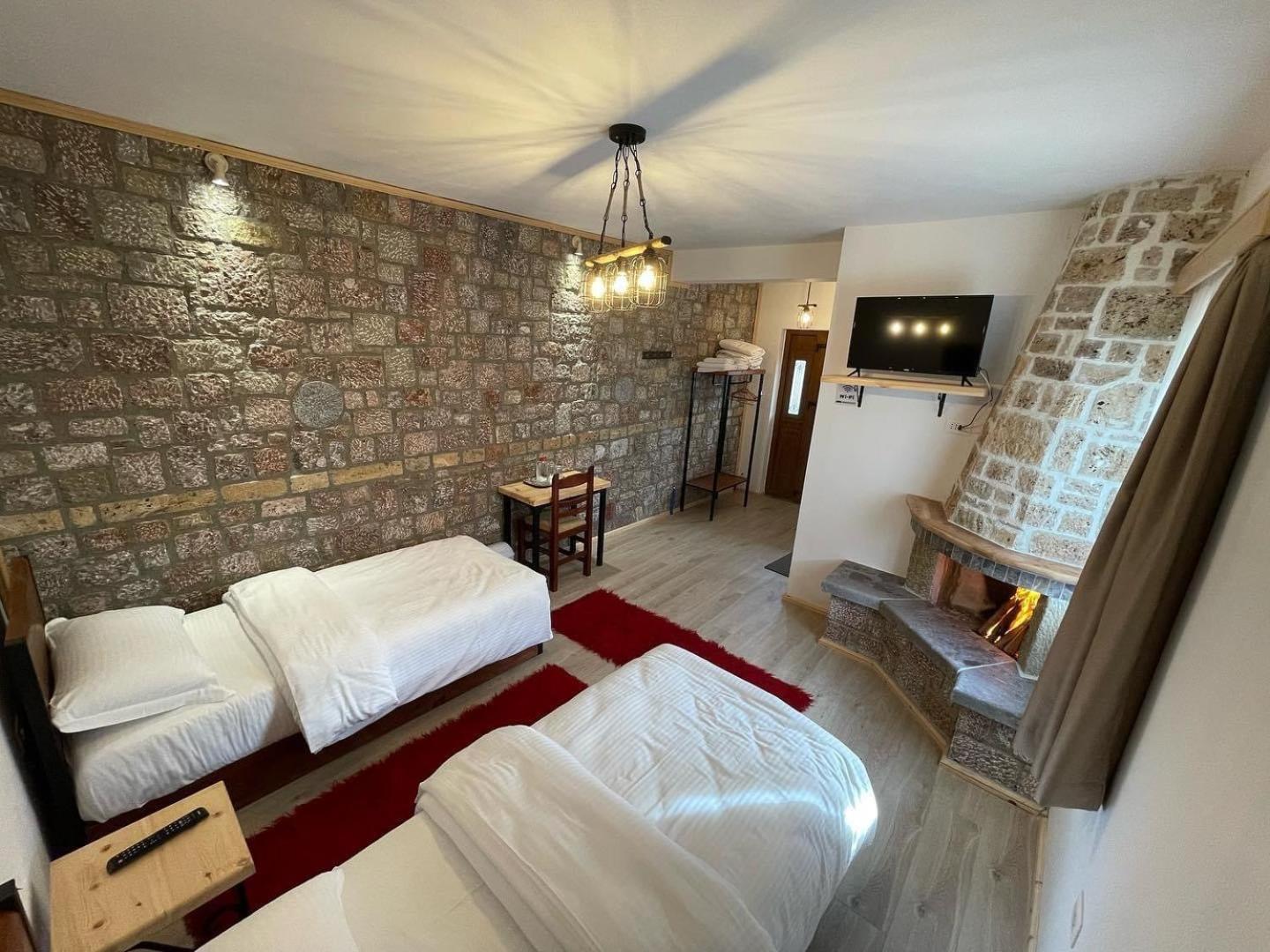 Hotel Bujtina Liana Voskopojë Exteriér fotografie